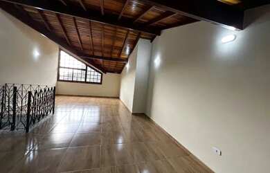 Imagem 9: Sobrado novo para locação dentro de condominio em Guararema