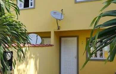 Imagem: A casa possui 2 Dormitórios, 1 Banheiro, 1 Vaga na garagem