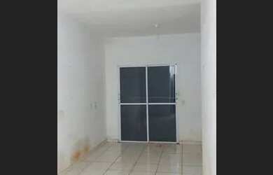 Imagem: A casa possui 2 Dormitórios, 2 Banheiros e 80m² de Área e
