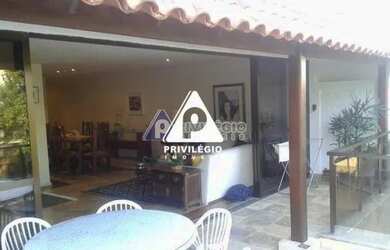 Imagem: O apartamento na cobertura possui 3 Dormitórios, 4 Banheiros