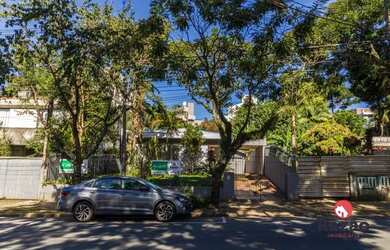 Imagem: O depósito possui 3 Vagas na garagem, 153m² de Área, Churrasqueira