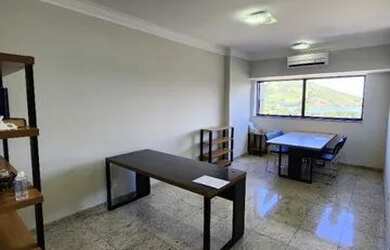 Imagem: O depósito possui 1 Vaga na garagem, 35m² de Área e está