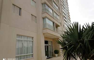 Imagem: O apartamento possui 3 Dormitórios, 3 Banheiros, 2 Vagas na