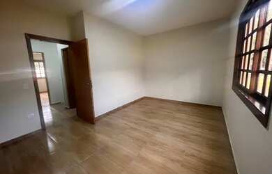 Imagem 5: Sobrado novo para locação dentro de condominio em Guararema