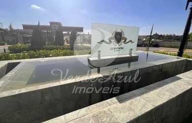 Imagem: O terreno possui 305m² de Área e está localizado em Jardim