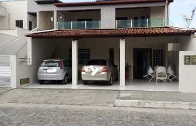 Imagem: A casa em condomínio possui 3 Dormitórios, 2 Banheiros e