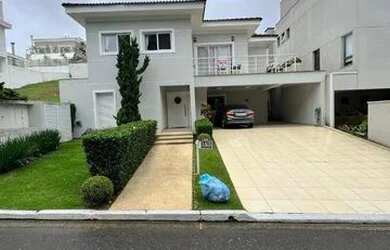 Imagem: A casa em condomínio possui 3 Dormitórios, 4 Banheiros, 2