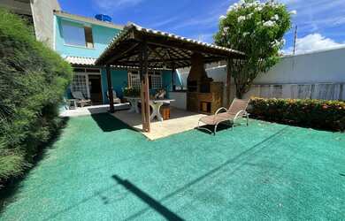 Imagem: A casa em condomínio possui 3 Dormitórios, 3 Banheiros, 2