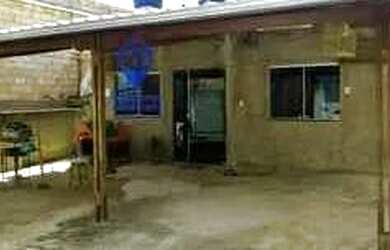 Imagem: A casa possui 1 Dormitório, 1 Banheiro, 2 Vagas na garagem