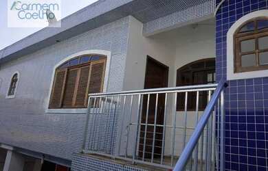 Imagem: A casa possui 3 Dormitórios, 1 Banheiro, 1 Vaga na garagem