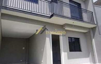 Imagem: A casa possui 3 Dormitórios, 3 Banheiros, 2 Vagas na garagem