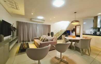 Imagem: A casa possui 3 Dormitórios, 4 Banheiros, 4 Vagas na garagem