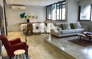 Imagem: O apartamento possui 4 Dormitórios, 5 Banheiros, 1 Vaga na