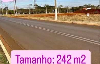 Imagem: O terreno possui 242m² de Área e está localizado em Jardim