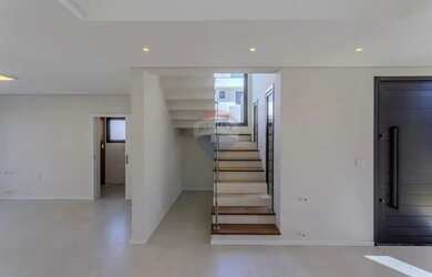 Imagem 11: Lhe apresento essa belissíma residência localizada no exclusivo Condomínio...