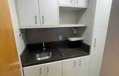 Imagem 6: Sala comercial mobiliada e decorada no Hangar Business Park OPORTUNIDADE!