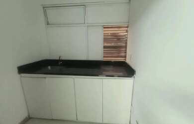 Imagem 5: ALUGA / BARRO PRETO / LOJA DE FRENTE PARA RUA, COM 70M² - EDIFÍCIO MONDRIAN!