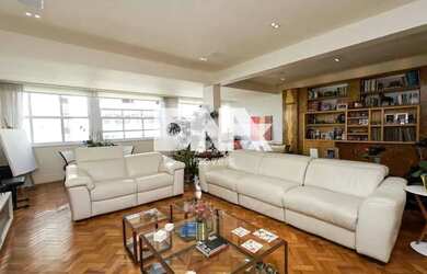 Imagem: O apartamento possui 3 Dormitórios, 2 Banheiros, 1 Vaga na