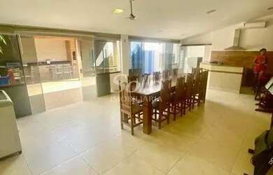 Imagem: A casa possui 4 Dormitórios, 5 Banheiros, 2 Vagas na garagem