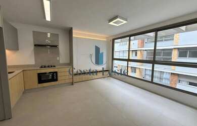 Imagem: O apartamento possui 1 Dormitório, 1 Banheiro, 1 Vaga na garagem