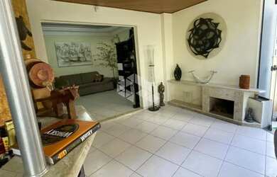 Imagem 16: Apartamento - 3 Dormitórios - 382m² privativos - Meia Praia - Mobiliado