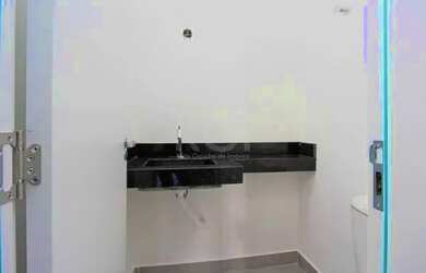 Imagem 15: Casa em Porto Alegre, no bairro Hípica, com 2 dormitório s , e 2 banheiros,...