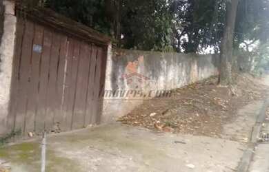 Imagem: O terreno possui 1.500m² de Área e está localizado em Pechincha