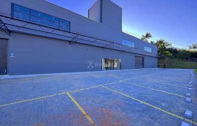 Imagem 6: Galpão no Bairro do Salto, com 300 m², estacionamento rotativos para...