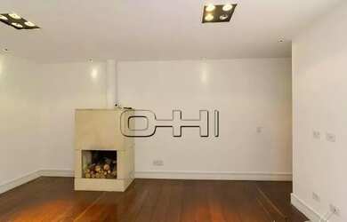 Imagem: A casa para alugar possui 3 Dormitórios, 5 Banheiros, 2 Vagas