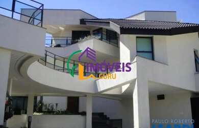 Imagem: A casa em condomínio possui 4 Dormitórios, 1 Banheiro, 5 Vagas