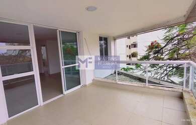 Imagem: O apartamento possui 3 Dormitórios, 2 Banheiros, 2 Vagas na