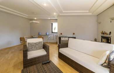 Imagem: O apartamento possui 3 Dormitórios, 4 Banheiros, 2 Vagas na