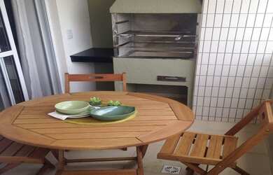 Imagem: O apartamento possui 3 Dormitórios, 1 Banheiro, 2 Vagas na