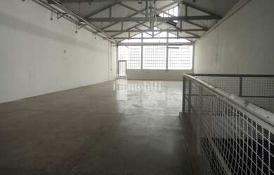 Imagem 2: Santa Cecilia salão de 1.000m vão livre entra caminhão