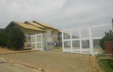 Imagem 1: Sobrados Geminados em condomínio bem localizado