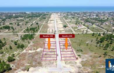 Imagem: O terreno possui 300m² de Área e está localizado em Balneário