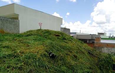 Imagem: O terreno possui 244m² de Área e está localizado em Campo