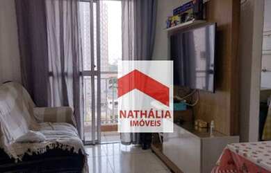 Imagem: O apartamento possui 2 Dormitórios, 1 Banheiro, 1 Vaga na garagem