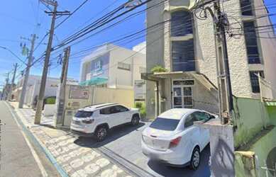 Imagem: O depósito possui 4 Vagas na garagem e 32m² de Área e está