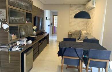 Imagem: O apartamento possui 2 Dormitórios, 2 Banheiros, 2 Vagas na