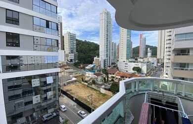 Imagem: O apartamento possui 3 Dormitórios, 2 Banheiros, 1 Vaga na