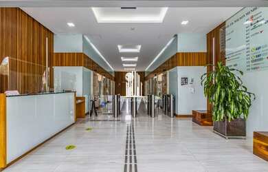 Imagem: O depósito possui 5 Vagas na garagem, 732m² de Área, Imóvel