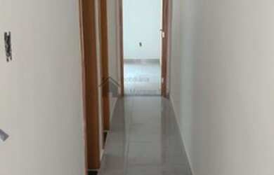 Imagem 8: LINDA CASA GEMINADA EM MEIO LOTE NA MELHOR LOCALIZACAO DO BAIRRO CENTRAL