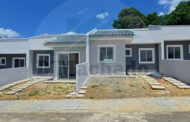 Imagem: A casa possui 2 Dormitórios, 1 Banheiro, 1 Vaga na garagem