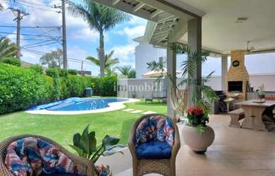 Imagem 4: Belíssima casa clean, no Golf Village Granja Viana