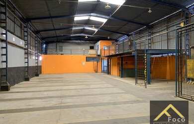 Imagem: O depósito possui 2.000m² de Área e está localizado em