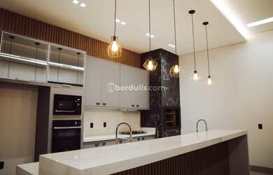 Imagem 2: CASA ALTO PADRÃO A VENDA CONDOMINIO ALAMEDA DAS CORES SINOP-MT