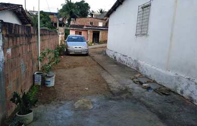 Imagem: A casa possui 2 Dormitórios, 2 Banheiros e está localizado