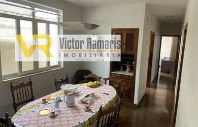 Imagem: A casa possui 3 Dormitórios, 3 Banheiros e 238m² de Área