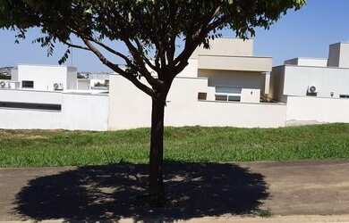 Imagem 2: Terreno em Condomínio para Venda em Presidente Prudente, Porto Seguro...